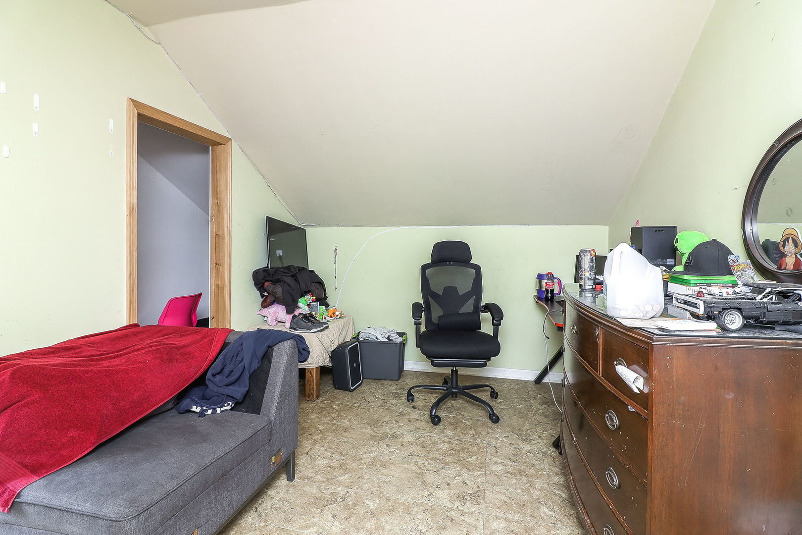 450 N Union Street, Aurora, IL 60505