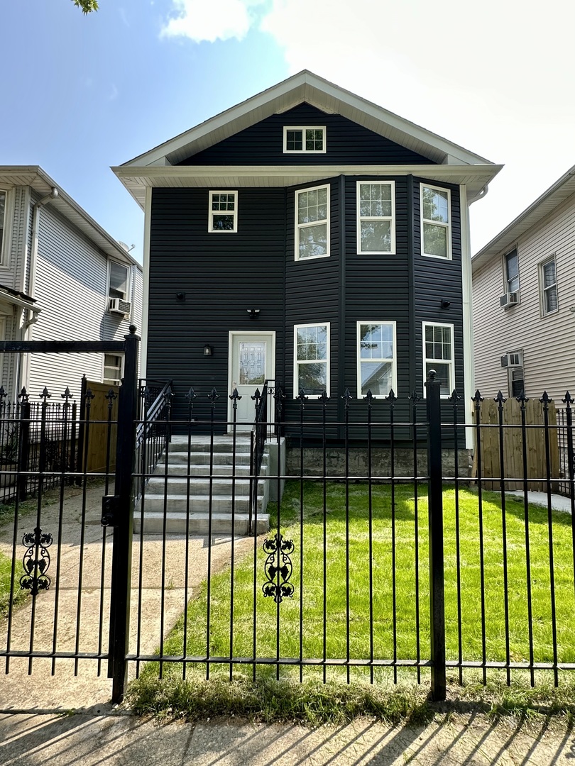 2233 N Lawler Avenue #2, Chicago, IL 60639