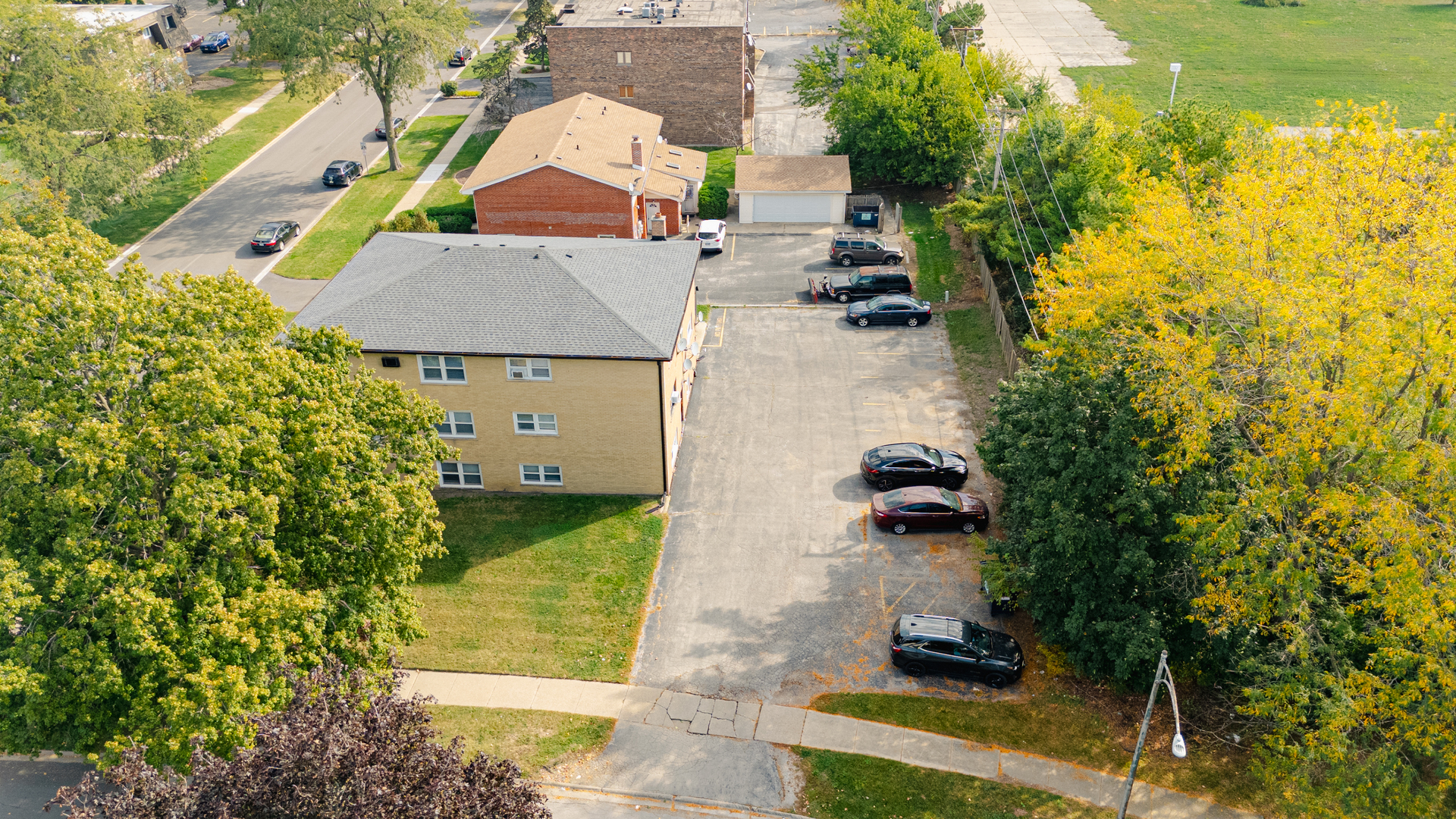 4335 Lindenwood Drive, Matteson, IL 60443