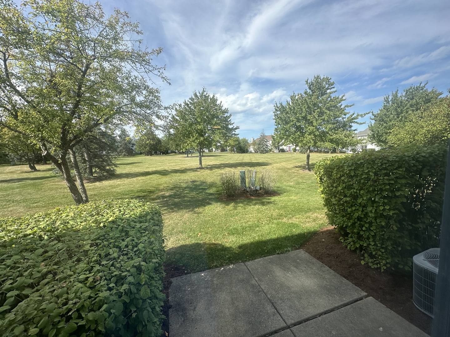 17775 W Braewick Road, Gurnee, IL 60031