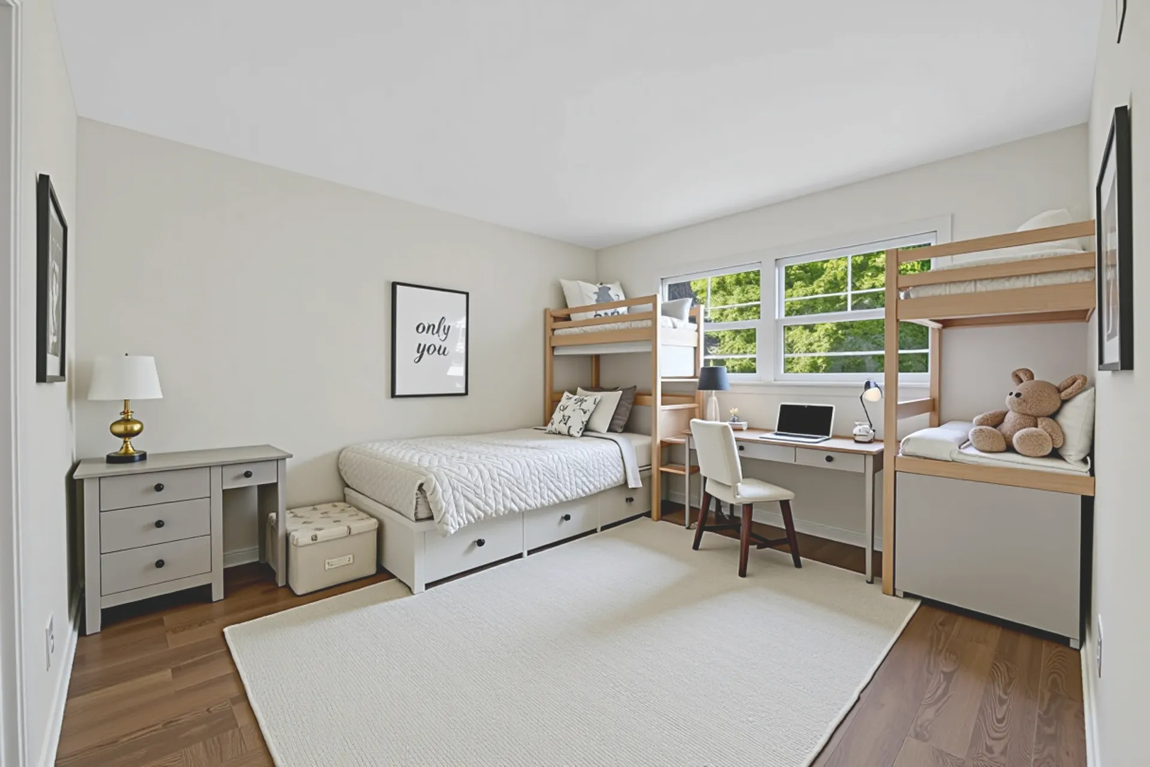 702 W Fitzhenry Court, Glenwood, IL 60425