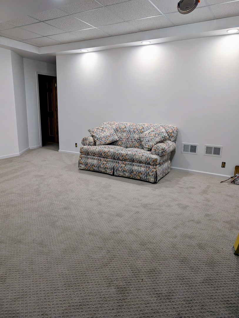 26633 W Astor Street, Antioch, IL 60002