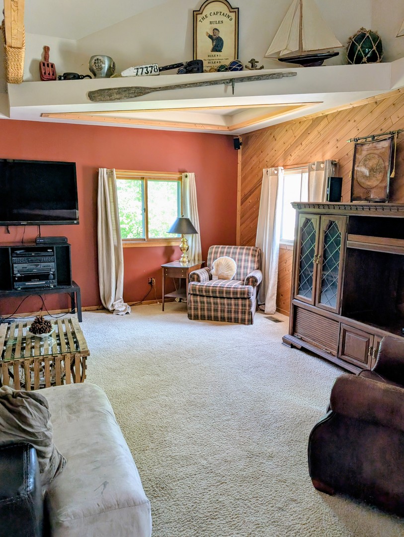 26633 W Astor Street, Antioch, IL 60002