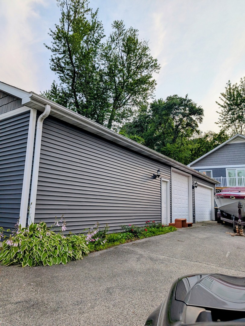 26633 W Astor Street, Antioch, IL 60002