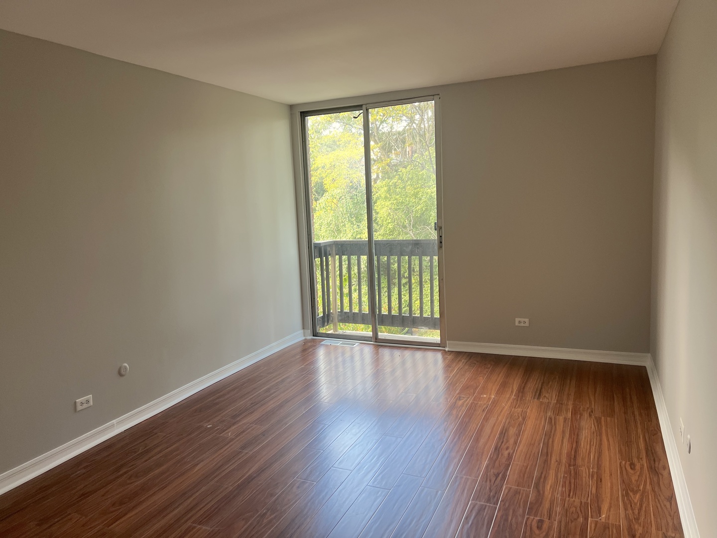 5500 Hillcrest Lane #3a, Lisle, IL 60532