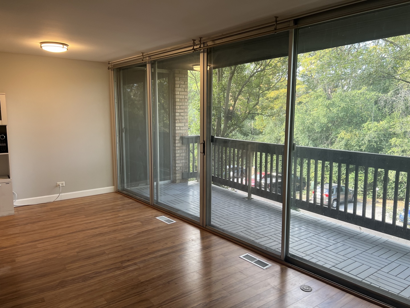5500 Hillcrest Lane #3a, Lisle, IL 60532