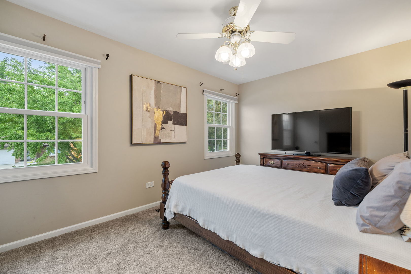 5820 Raintree Lane, Westmont, IL 60559