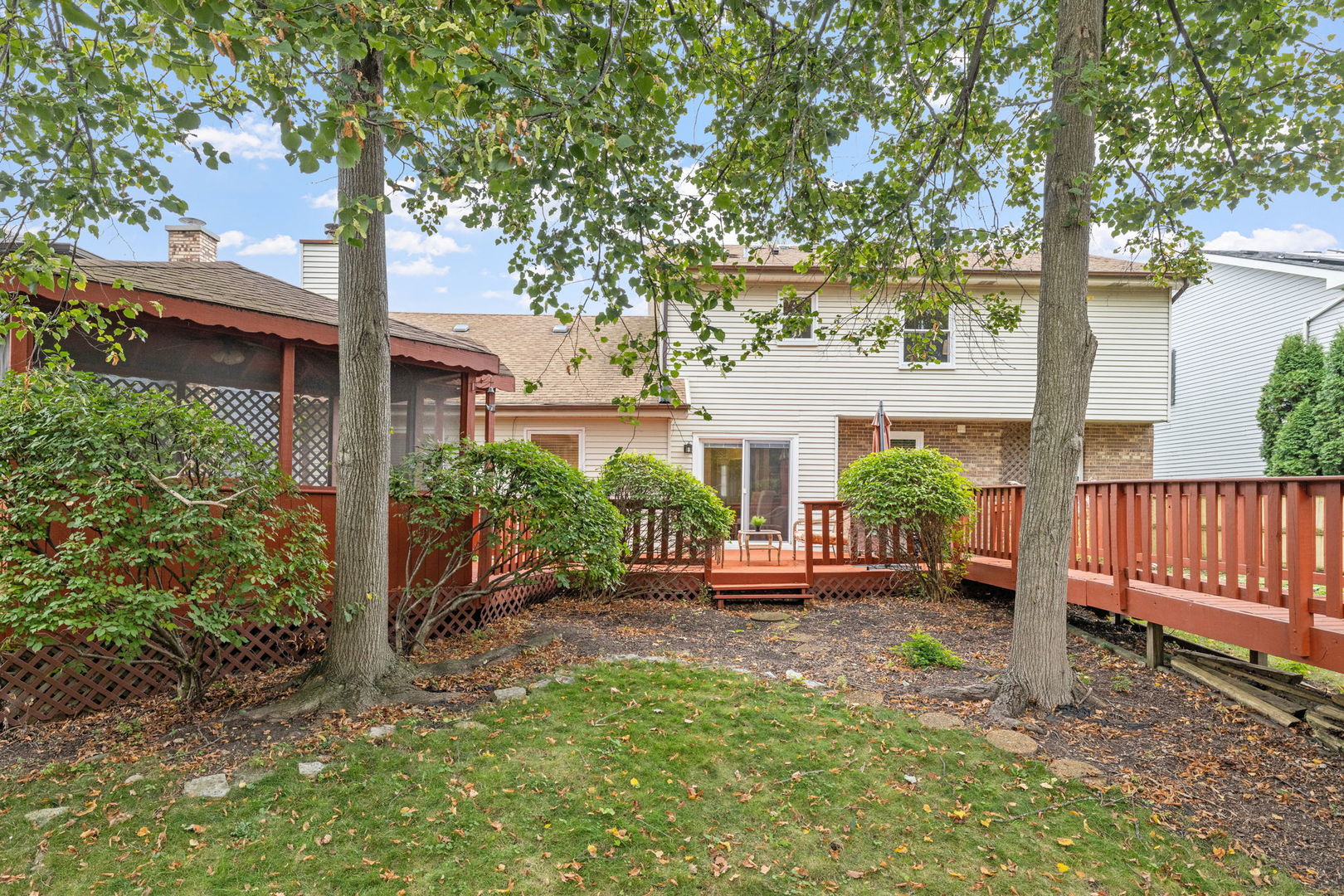 5820 Raintree Lane, Westmont, IL 60559