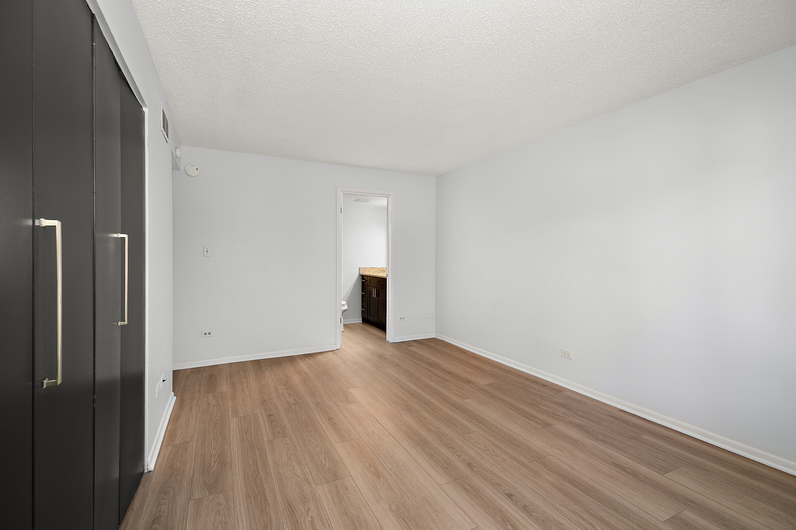 15717 Orlan Brook Drive #84, Orland Park, IL 60462