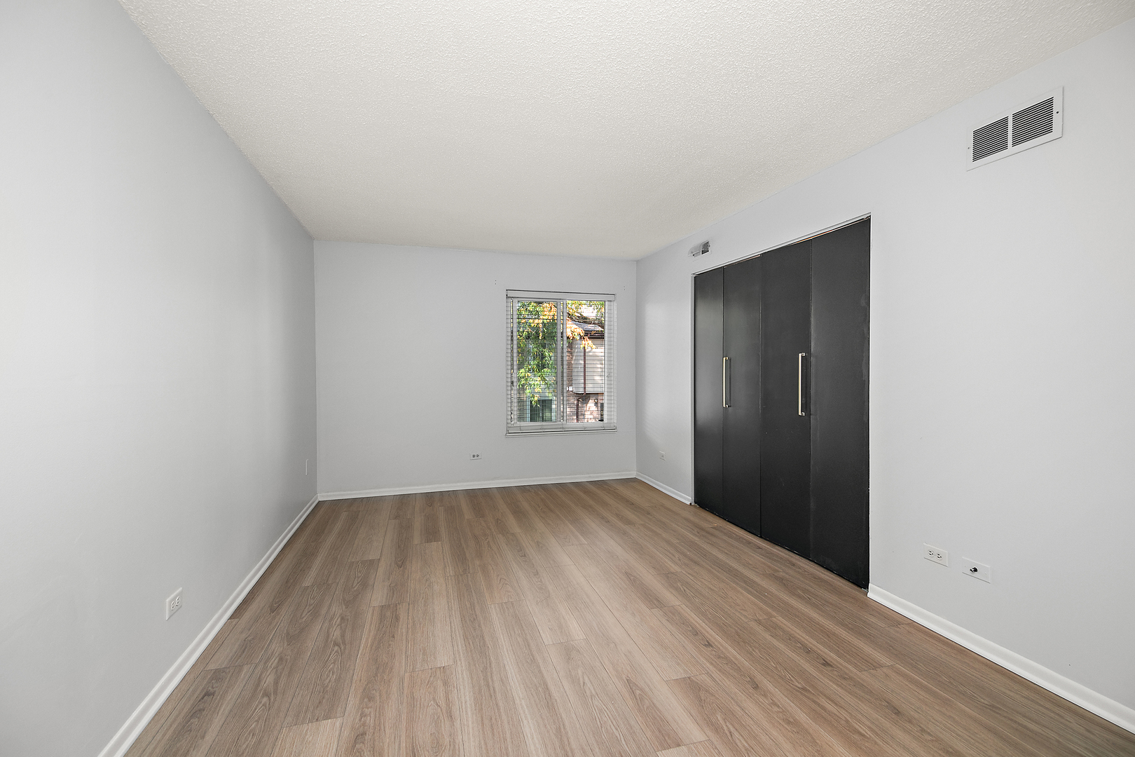 15717 Orlan Brook Drive #84, Orland Park, IL 60462