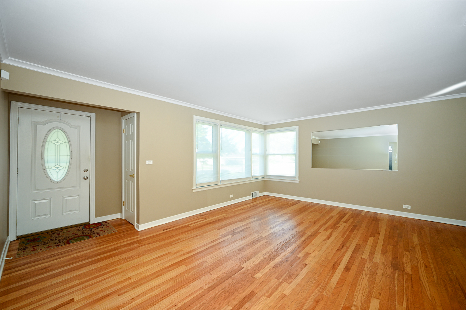 10461 Dorchester Street, Westchester, IL 60154
