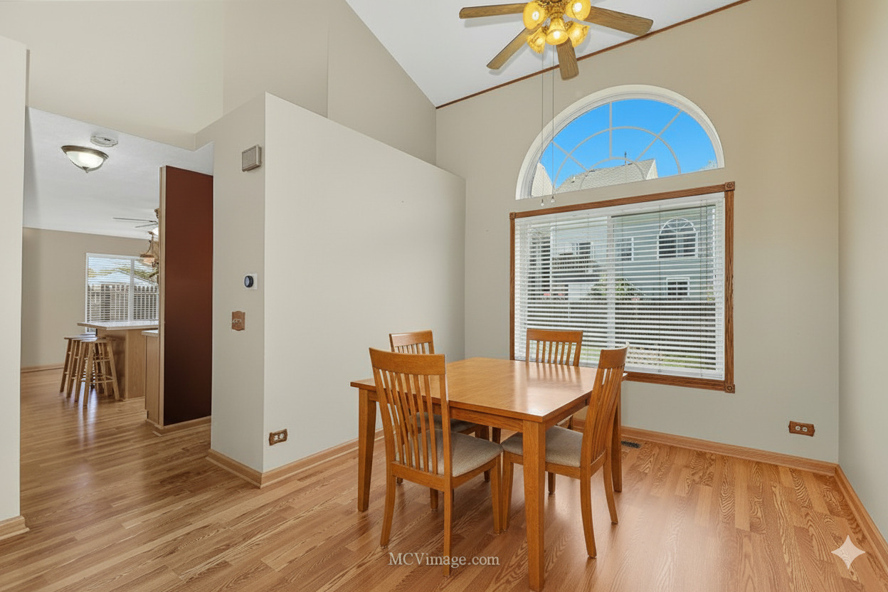 43 W Rustic Lane, Round Lake Beach, IL 60073