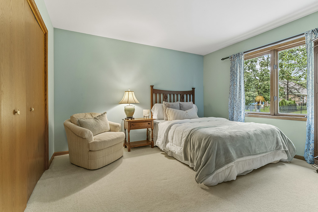 13755 S Golden Oak Drive, Homer Glen, IL 60491
