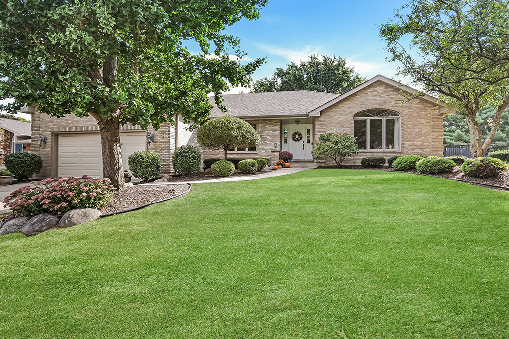 13755 S Golden Oak Drive, Homer Glen, IL 60491