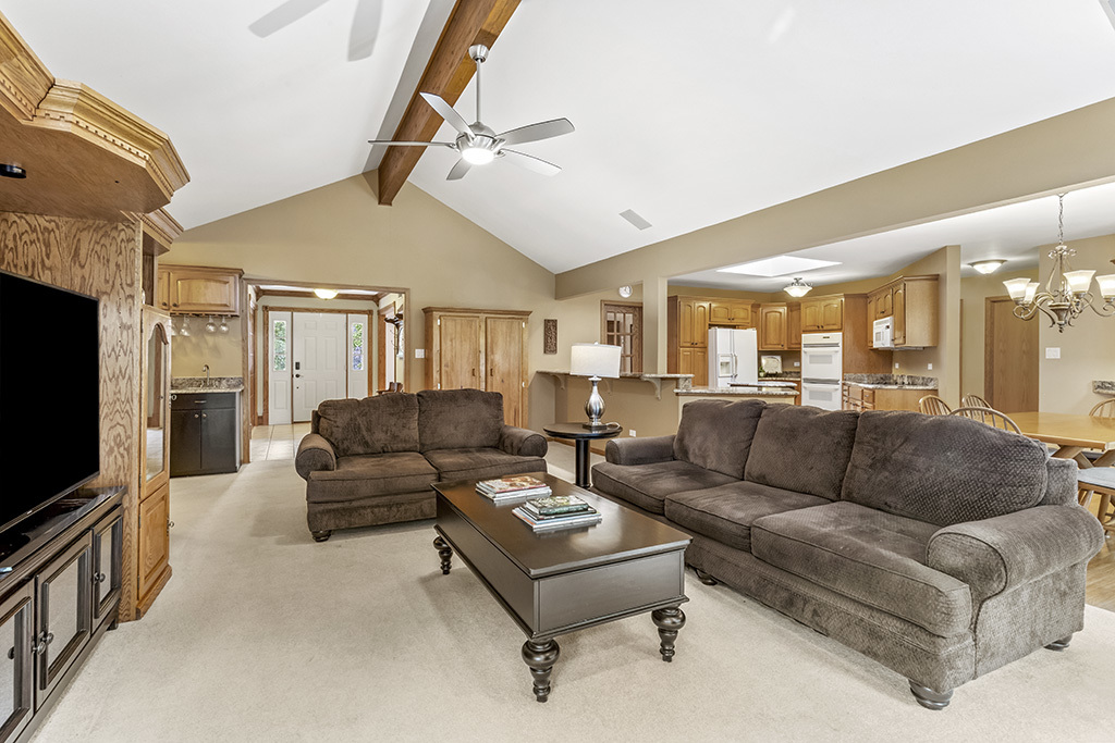 13755 S Golden Oak Drive, Homer Glen, IL 60491