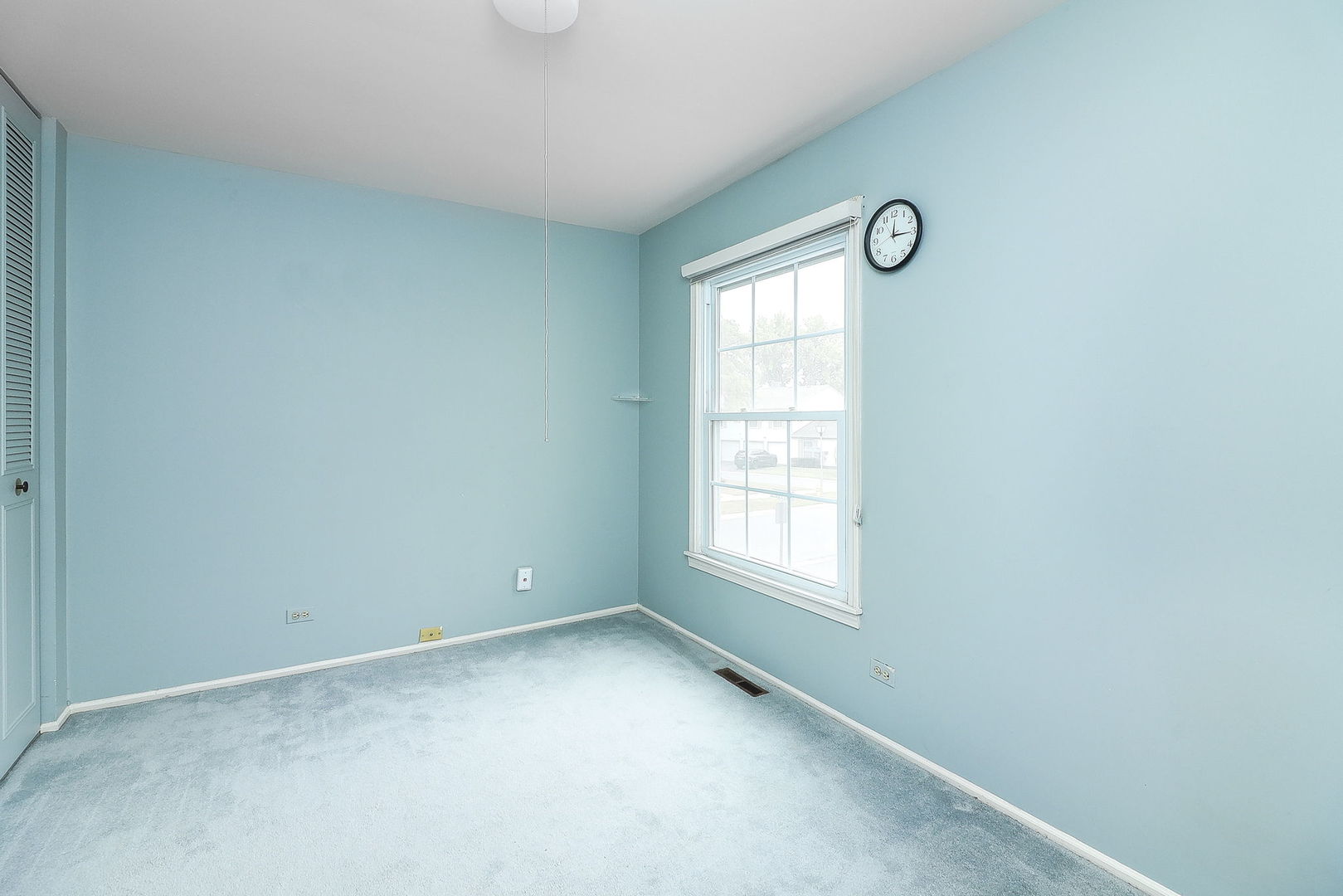 1694 Farragut Court #A, Wheaton, IL 60189