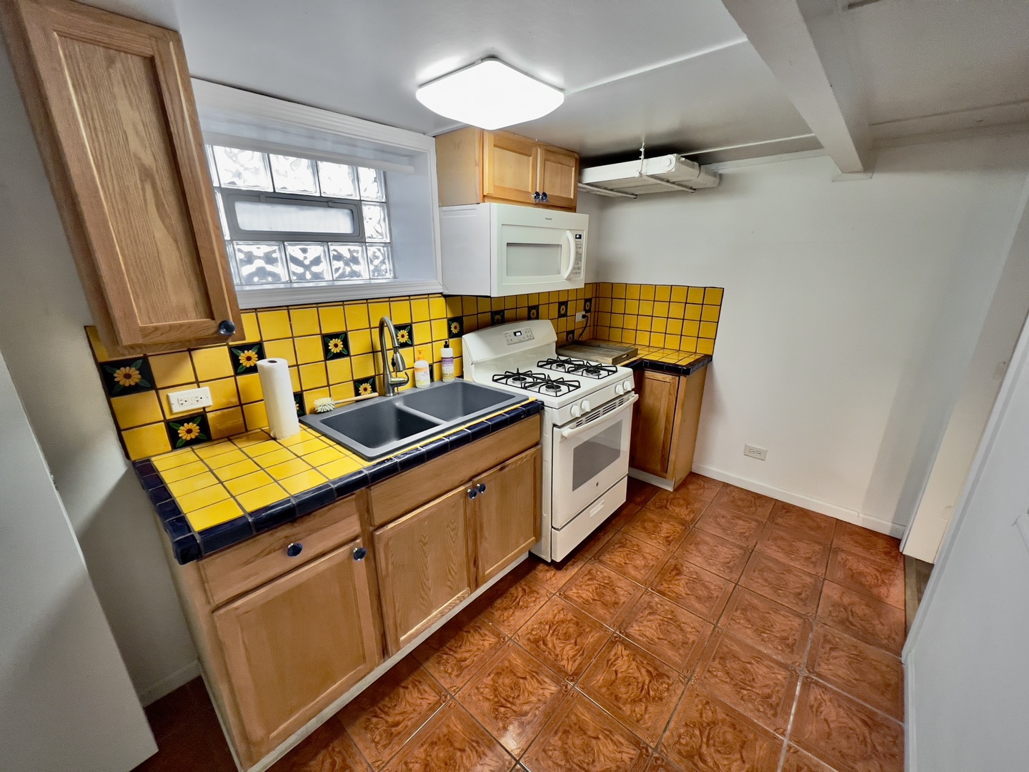 344 Fairview Avenue, West Chicago, IL 60185