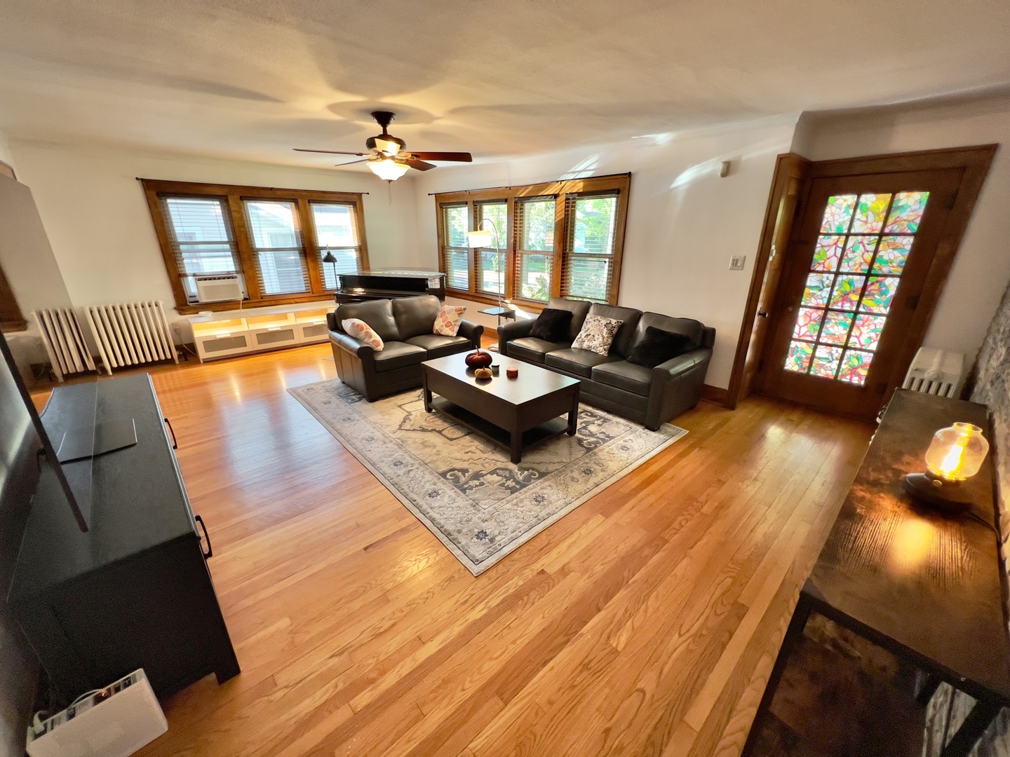 344 Fairview Avenue, West Chicago, IL 60185