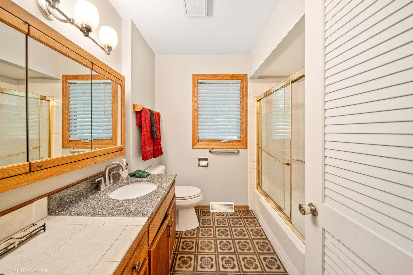 2630 Vale Court, Downers Grove, IL 60516