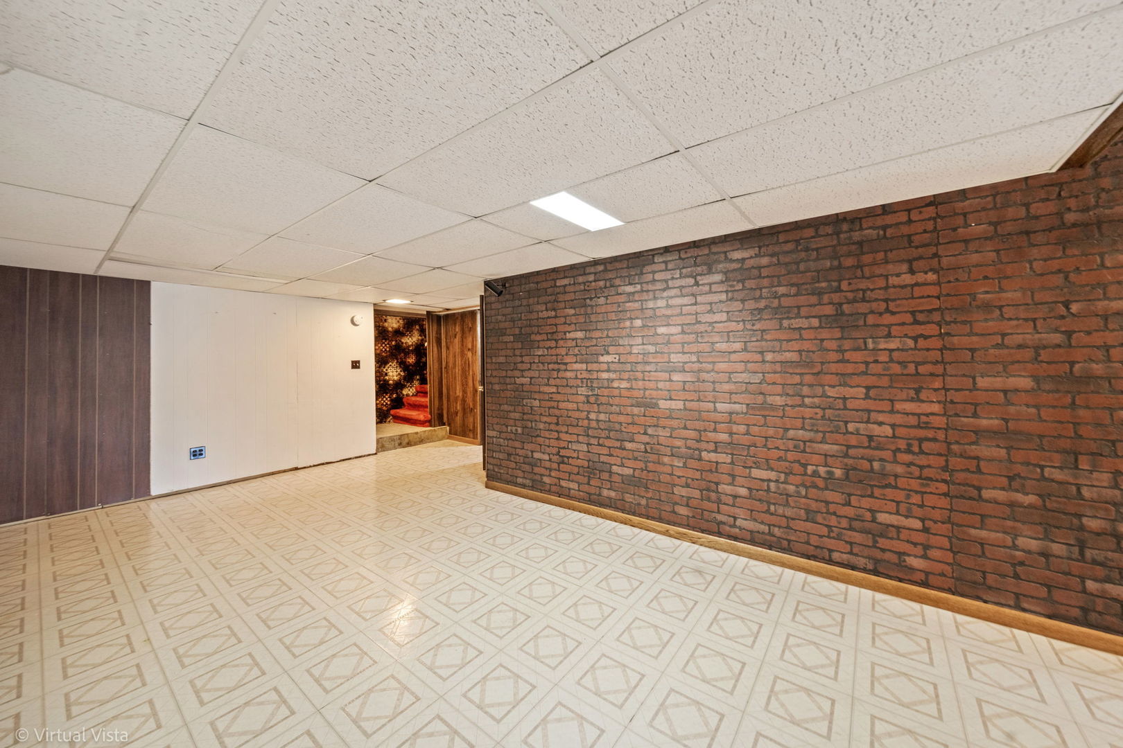 2630 Vale Court, Downers Grove, IL 60516