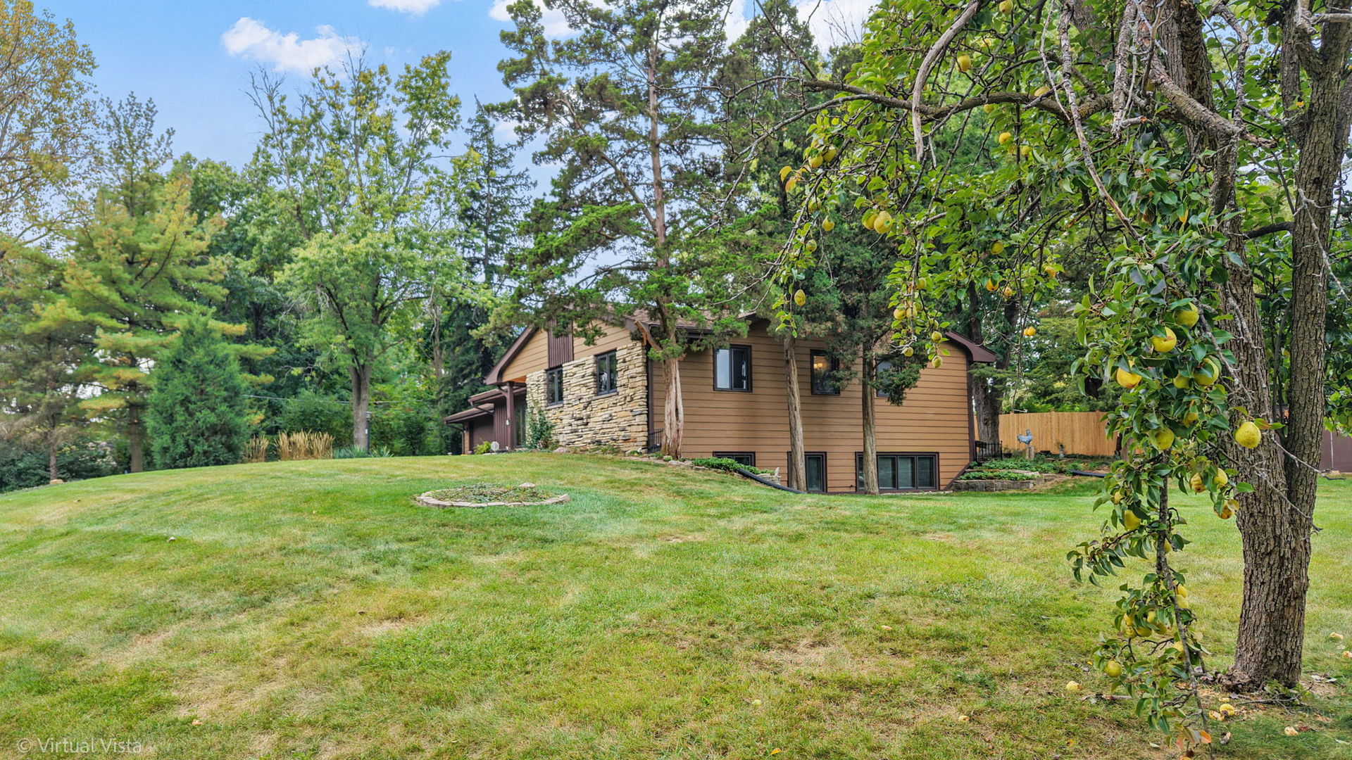 2630 Vale Court, Downers Grove, IL 60516