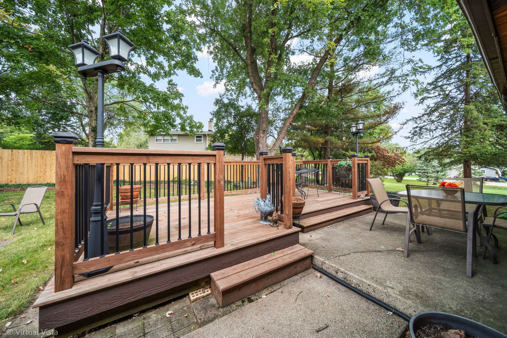 2630 Vale Court, Downers Grove, IL 60516