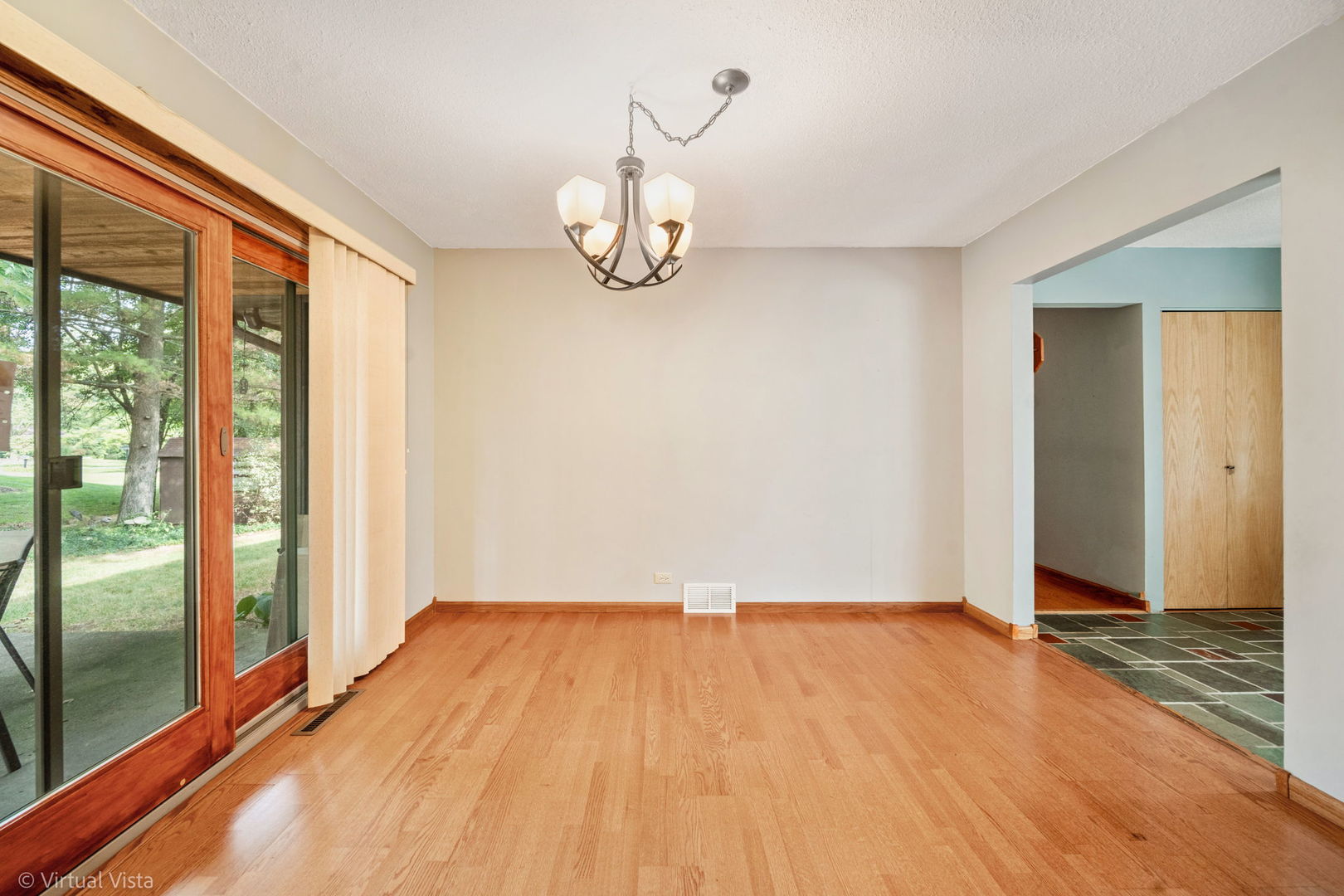 2630 Vale Court, Downers Grove, IL 60516