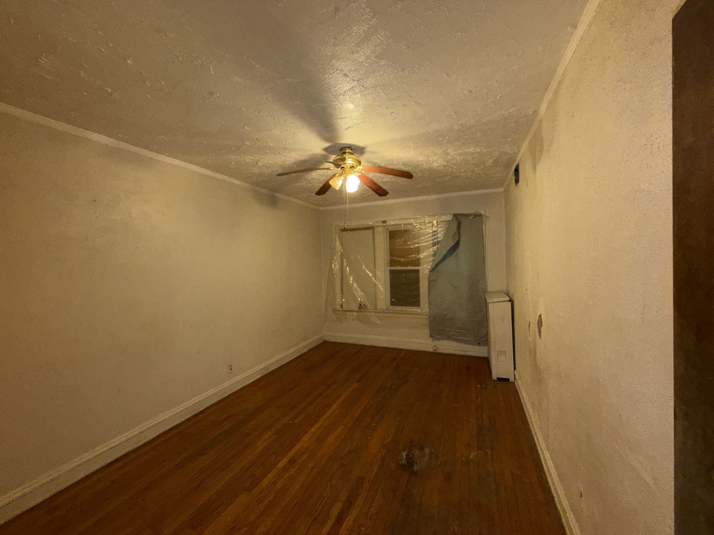 7816 S Phillips Avenue, Chicago, IL 60649