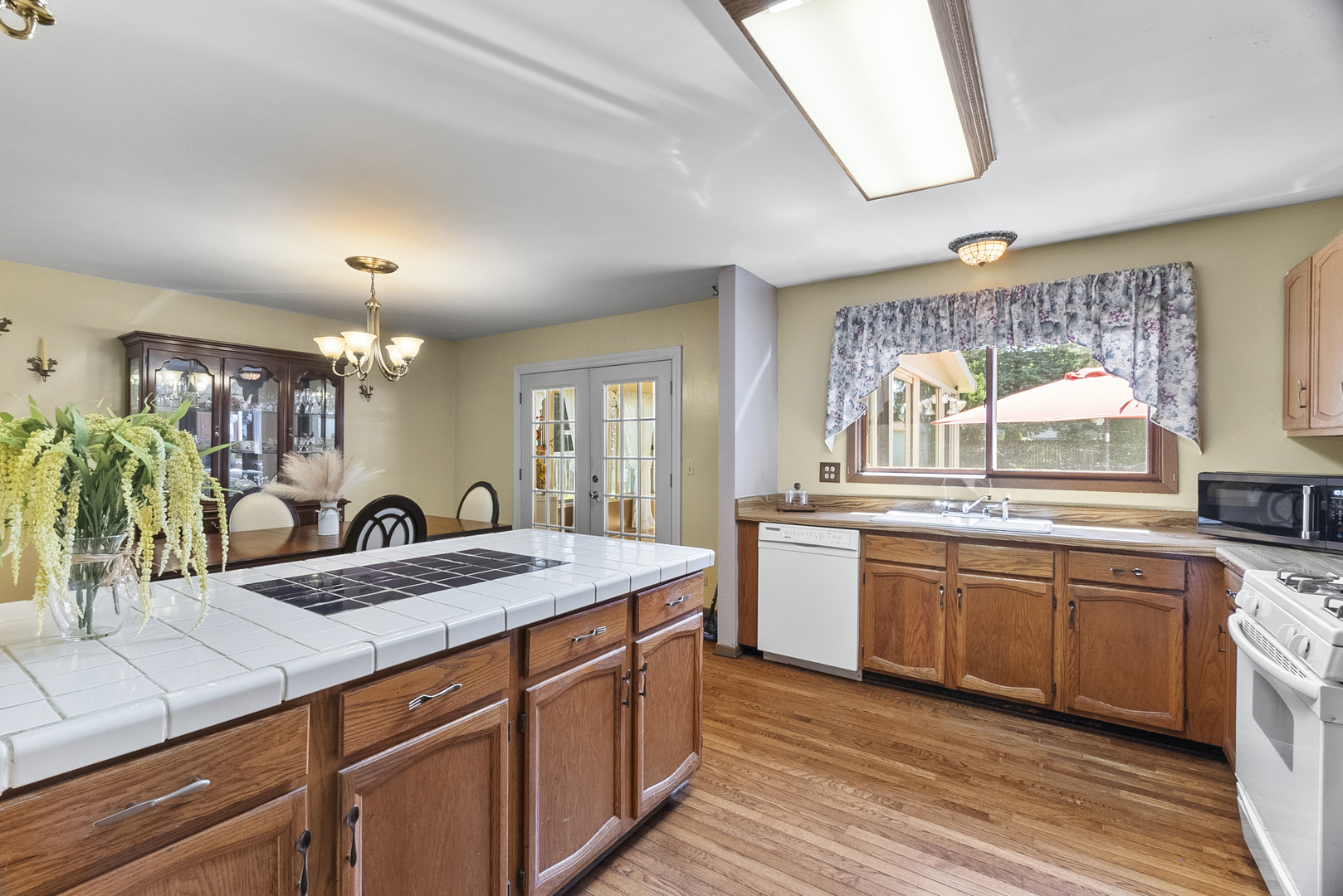 211 N Oltendorf Road, Streamwood, IL 60107