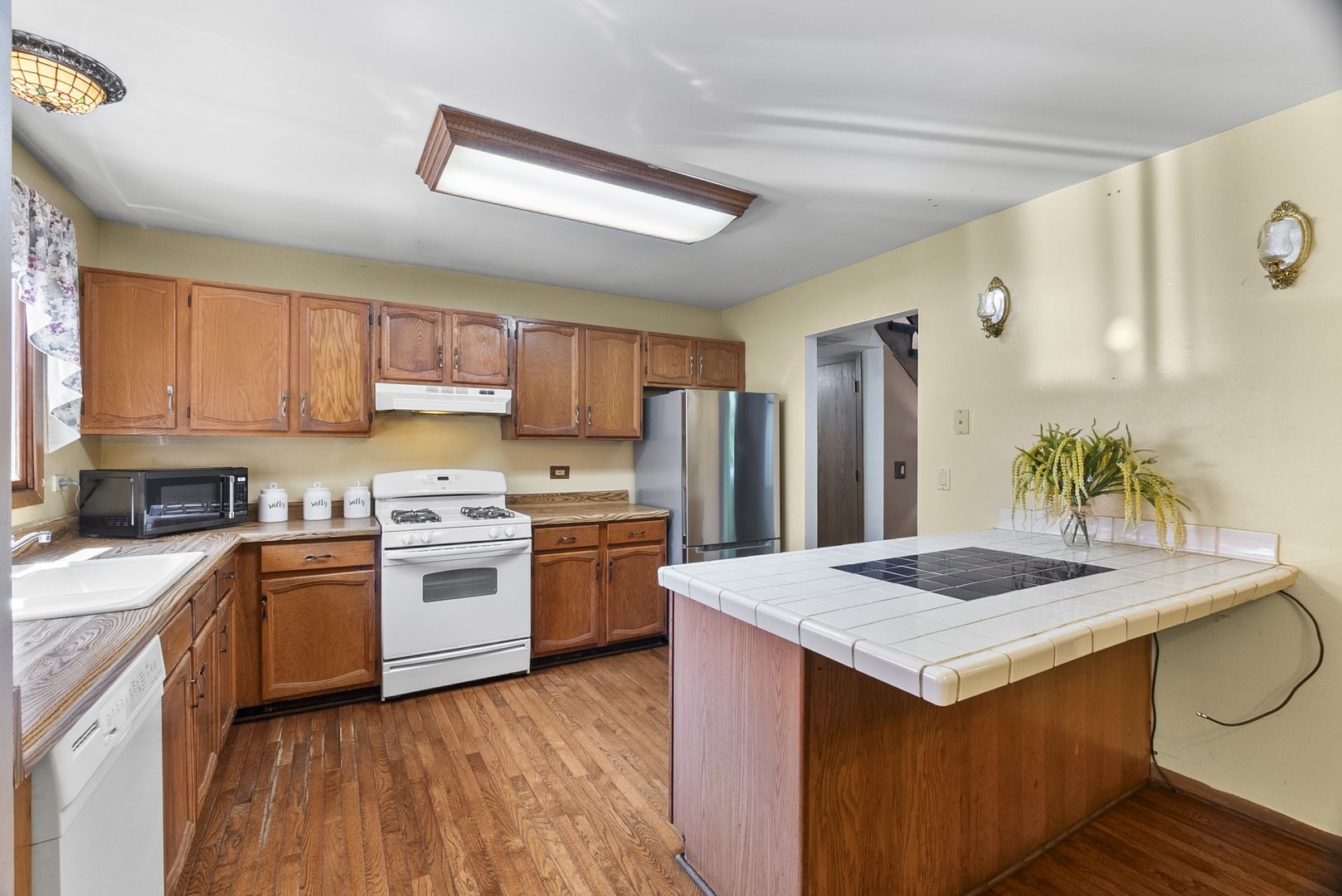 211 N Oltendorf Road, Streamwood, IL 60107