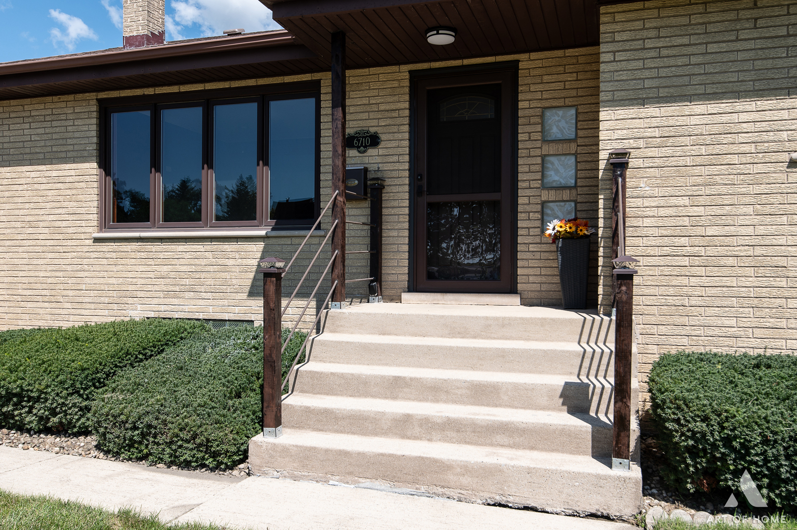 6710 W 115th Street, Worth, IL 60482