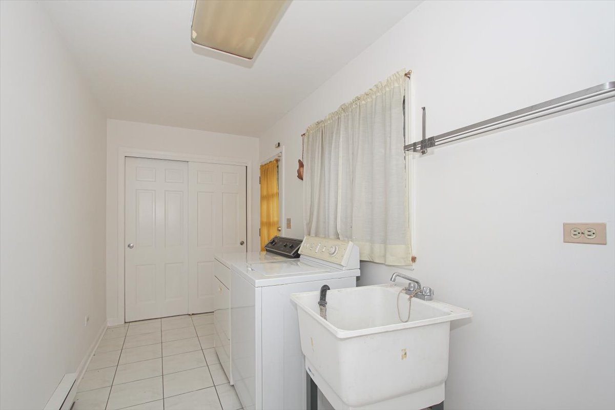 87 Lincolnshire Drive, Lincolnshire, IL 60069