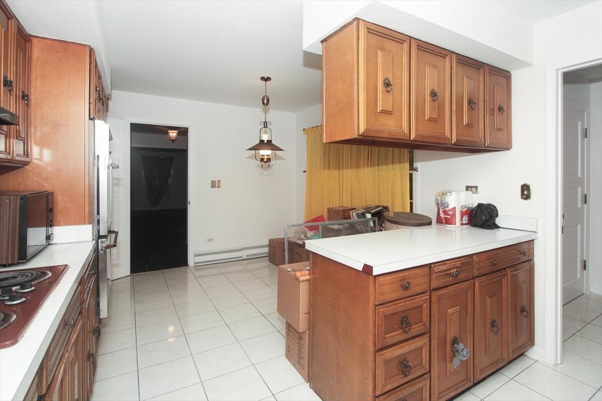 87 Lincolnshire Drive, Lincolnshire, IL 60069