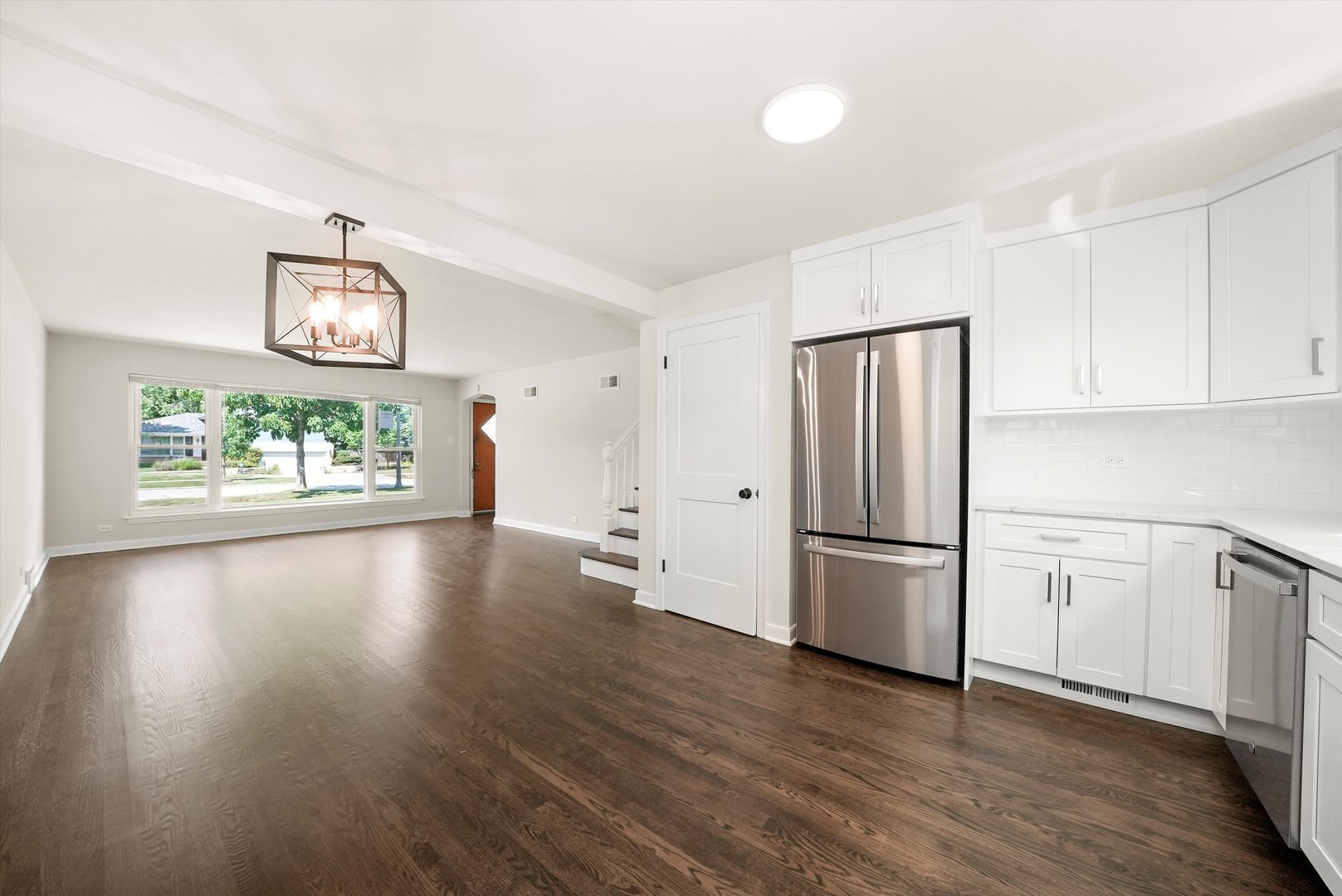 141 N Peck Avenue, La Grange, IL 60525