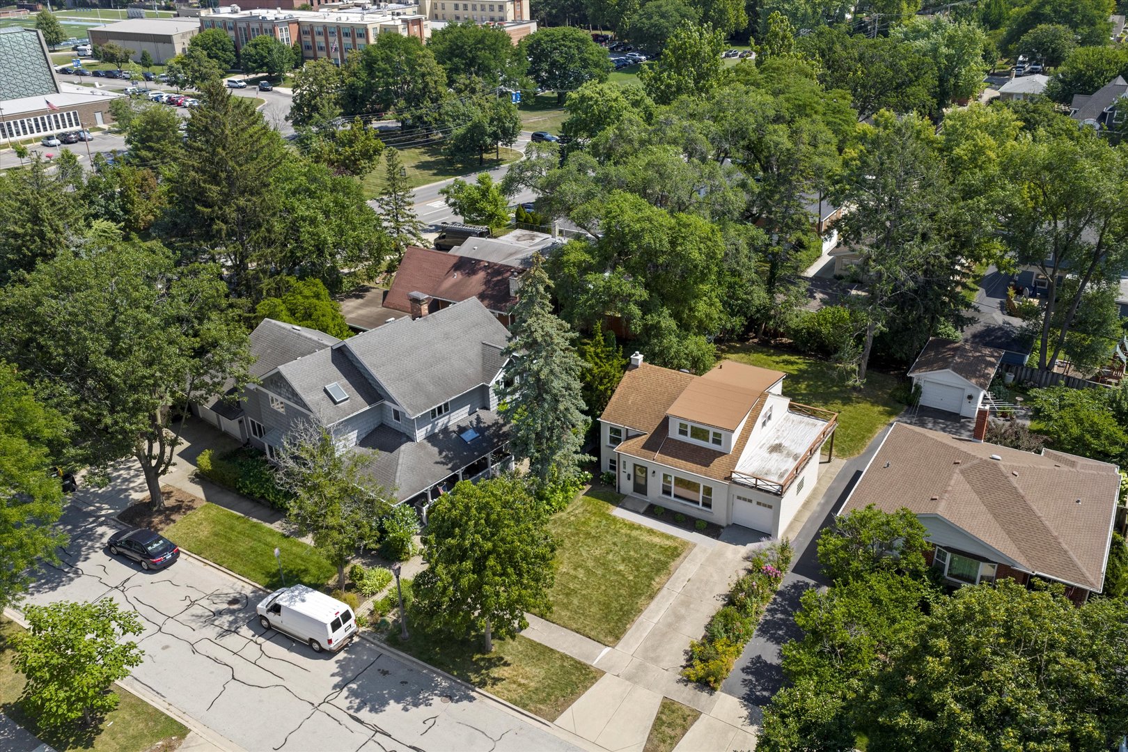 141 N Peck Avenue, La Grange, IL 60525