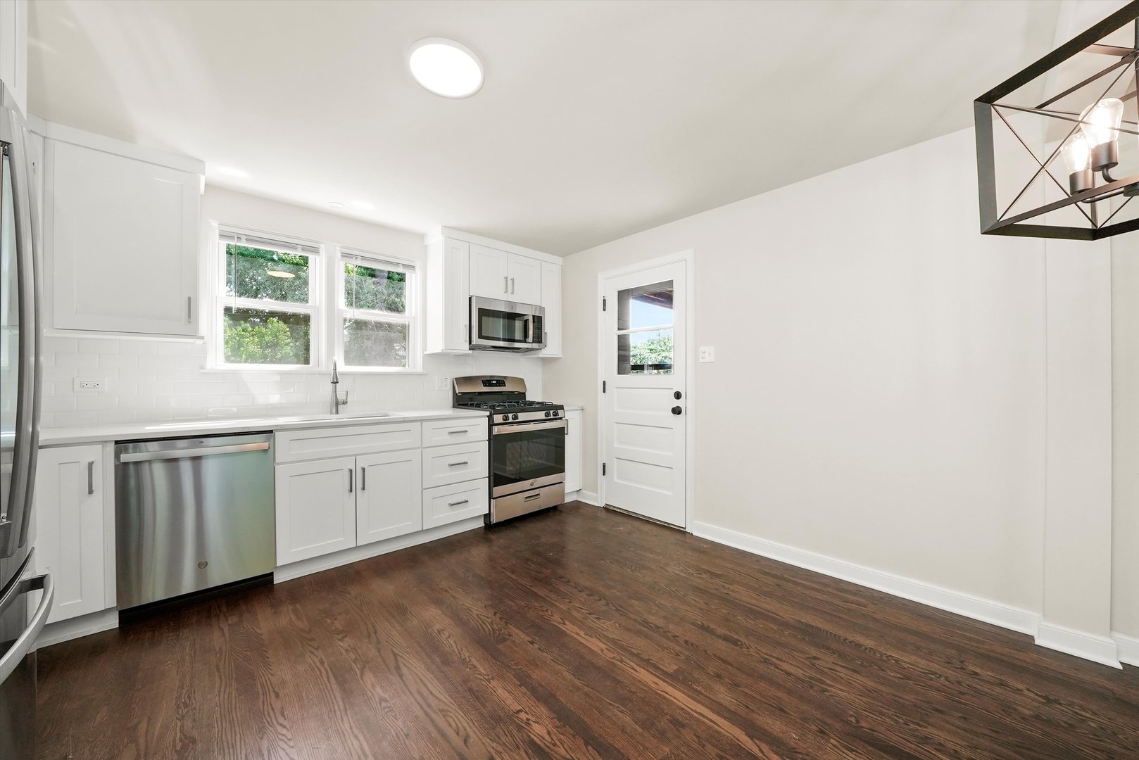 141 N Peck Avenue, La Grange, IL 60525