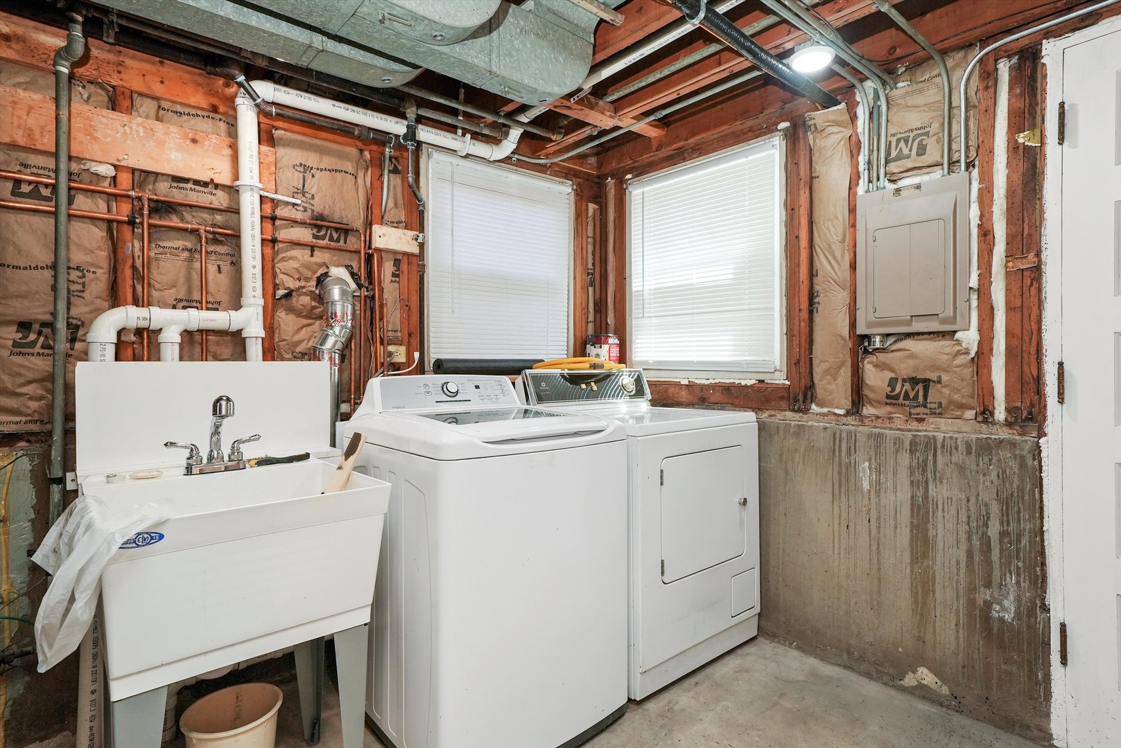 141 N Peck Avenue, La Grange, IL 60525