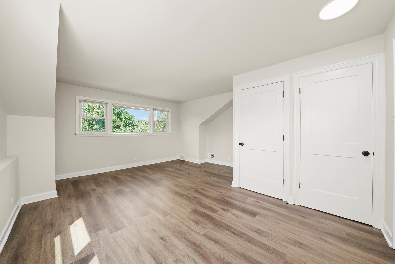 141 N Peck Avenue, La Grange, IL 60525