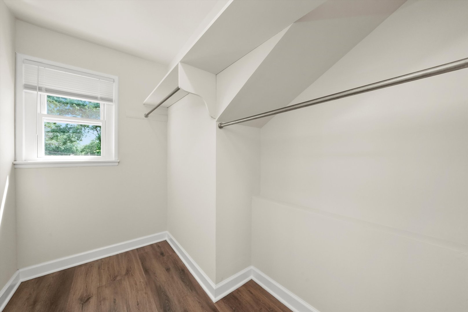 141 N Peck Avenue, La Grange, IL 60525