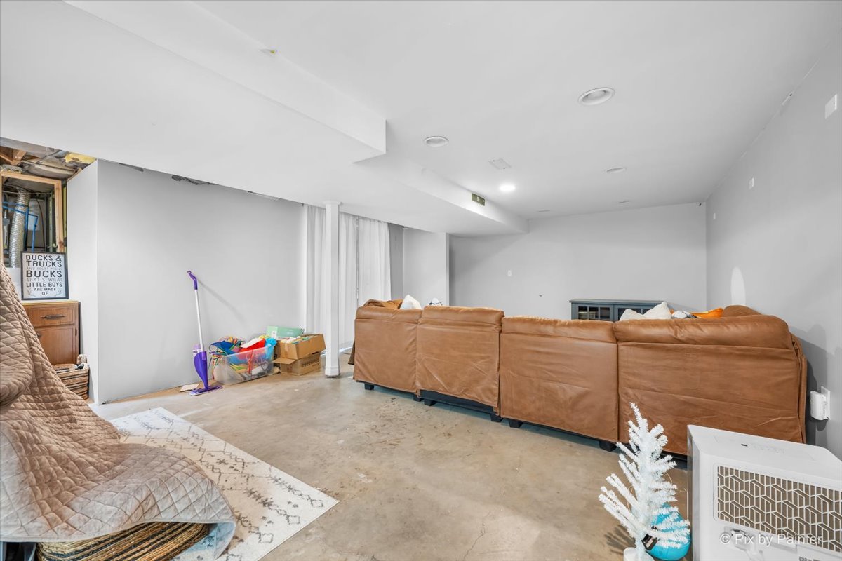 9520 Stacy Lane, Union, IL 60180