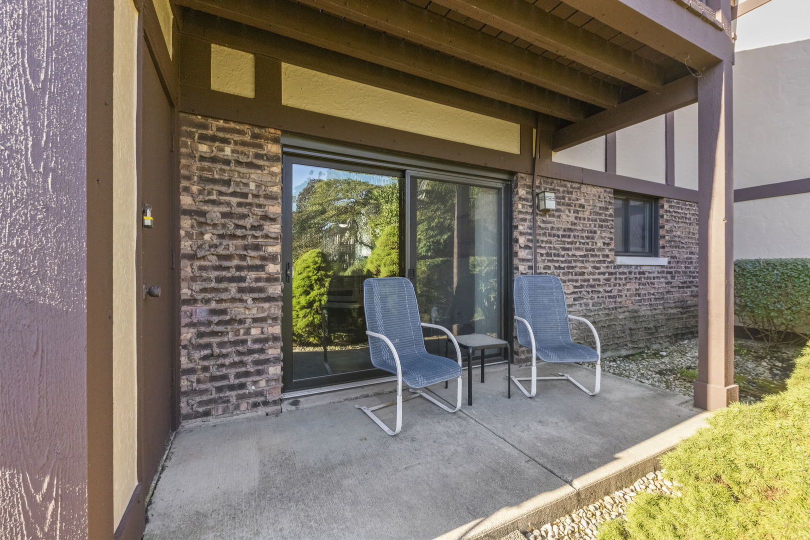1703 Lakecliffe Drive #A, Wheaton, IL 60189