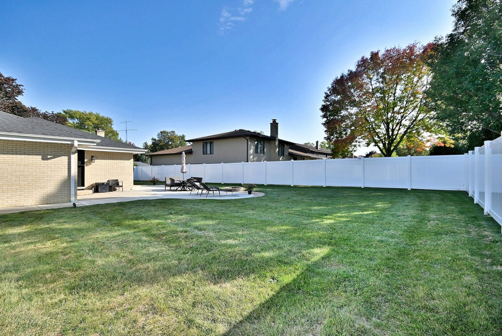 21W181 NORTH Lane, Itasca, IL 60143