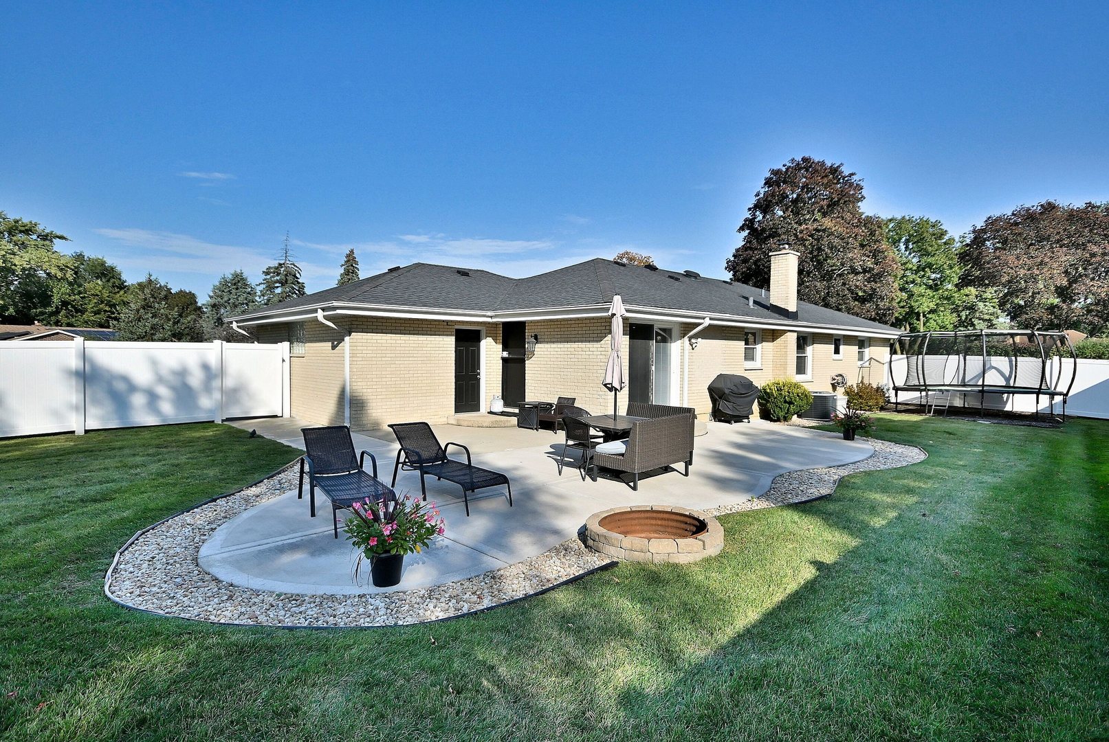 21W181 NORTH Lane, Itasca, IL 60143