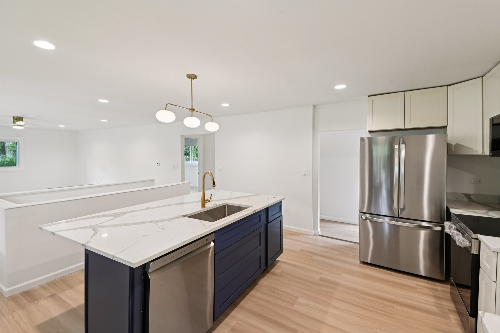 39161 N Holdridge Avenue, Beach Park, IL 60099