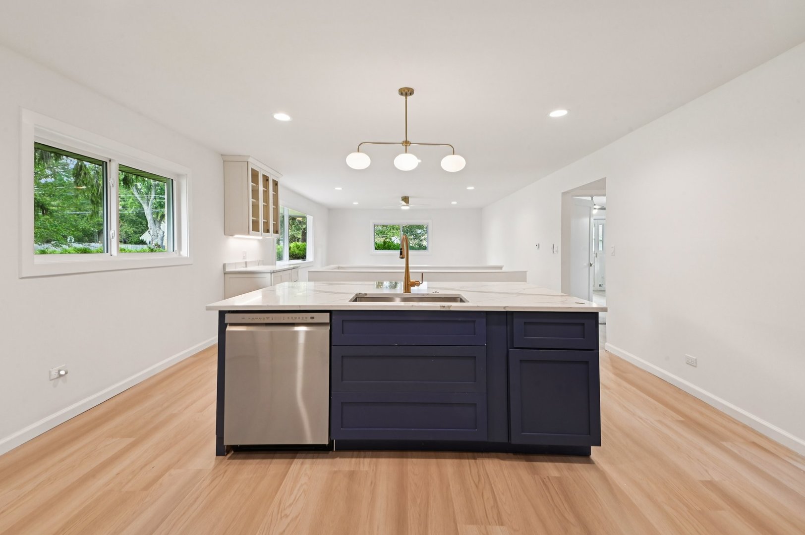 39161 N Holdridge Avenue, Beach Park, IL 60099