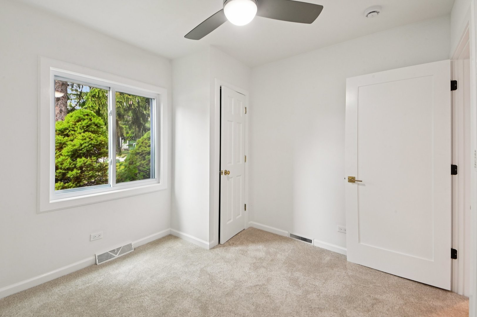 39161 N Holdridge Avenue, Beach Park, IL 60099