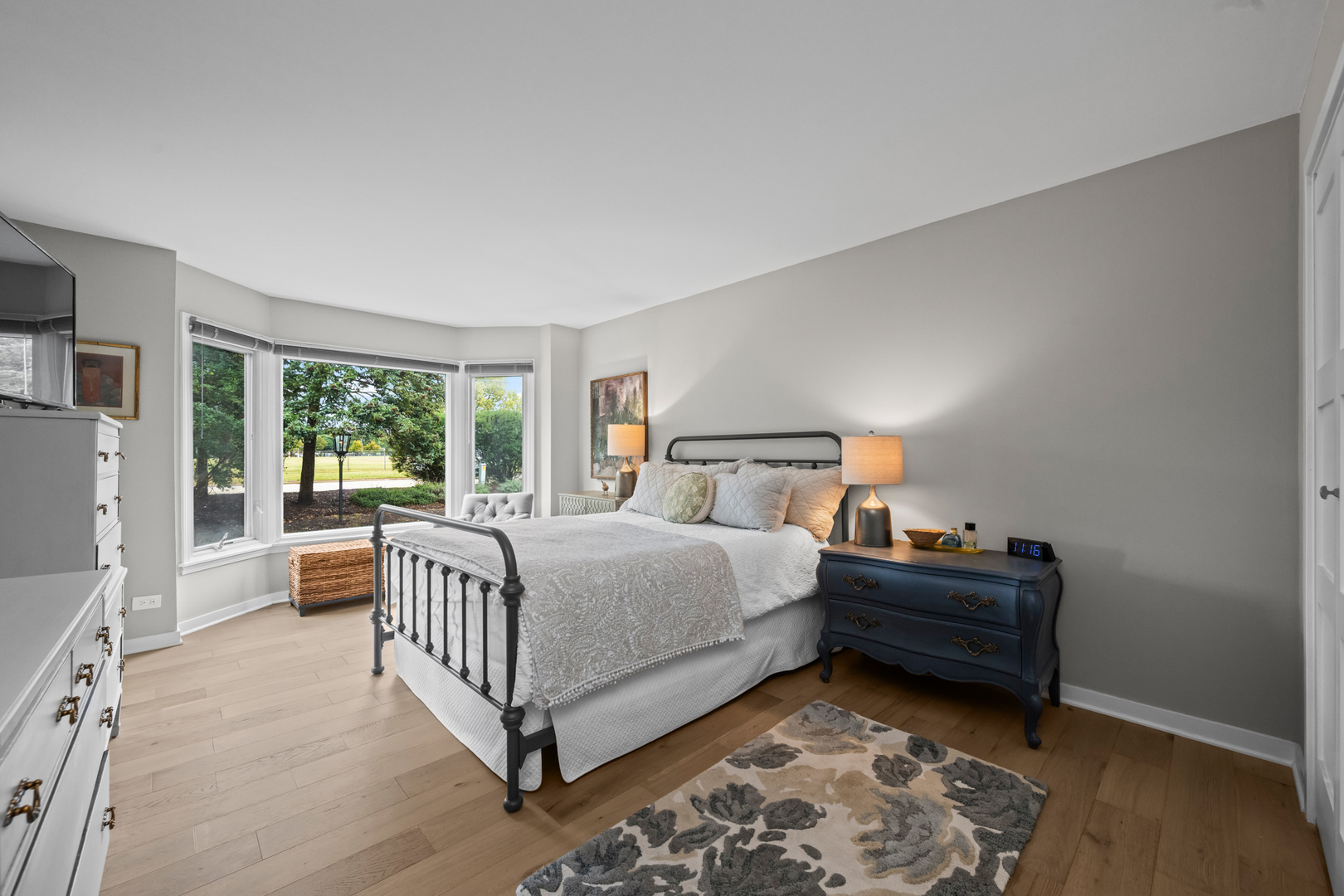 2300 Windsor Mall Court #1F, Park Ridge, IL 60068