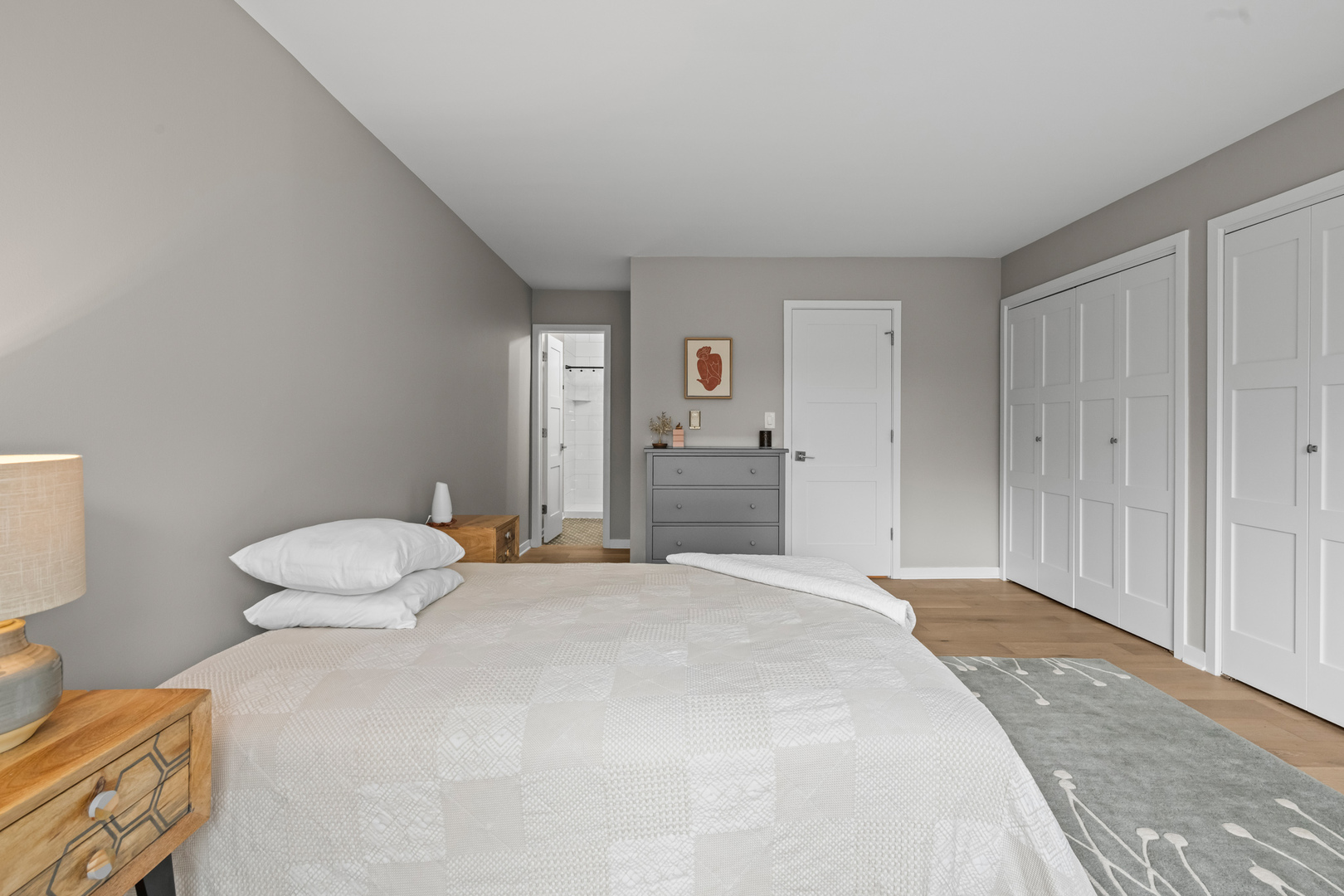 2300 Windsor Mall Court #1F, Park Ridge, IL 60068