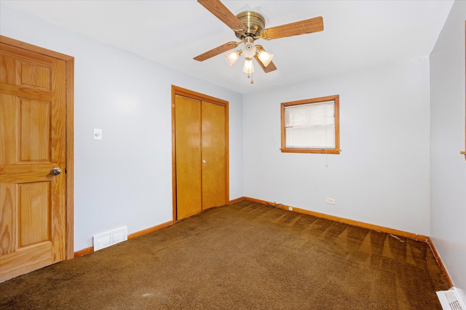 12356 S Carpenter Street, Calumet Park, IL 60827