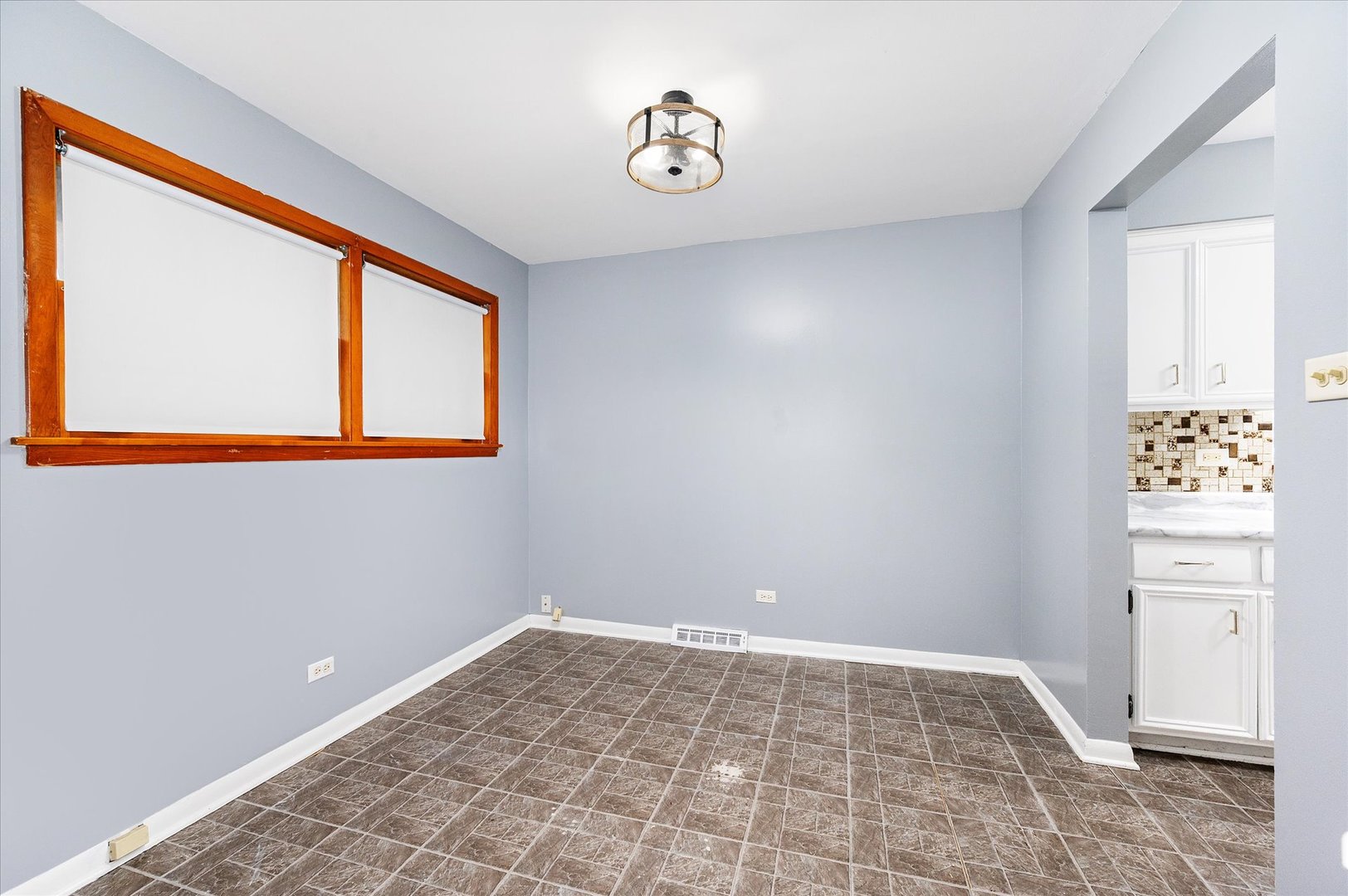 12356 S Carpenter Street, Calumet Park, IL 60827